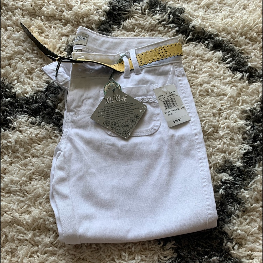 Women’s white capris
